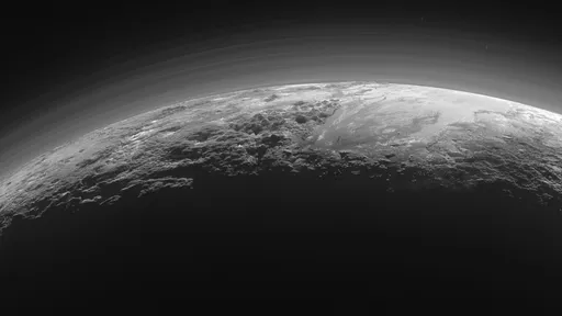 NASA anuncia que todos os dados sobre Plutão finalmente chegaram à Terra