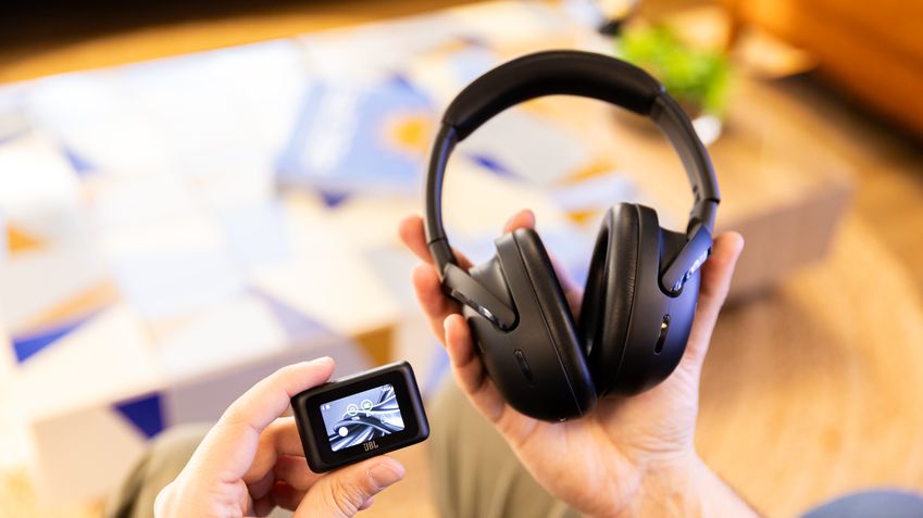 JBL Tour One M3
