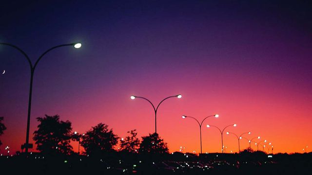 Governo de SP quer modernizar iluminação pública usando criptomoedas
