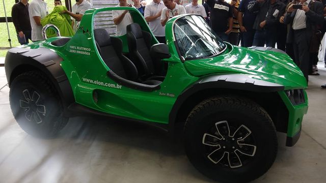 Conheça o primeiro veículo 100% elétrico a ser fabricado em série no Brasil