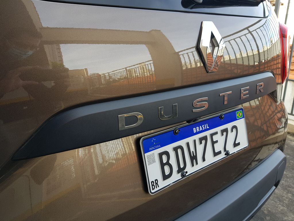 O Renault Duster pode ser assinado no serviço da montadora francesa, mas nada de emprestá-lo ou usá-lo para fazer Uber (Imagem: Felipe Ribeiro/Canaltech)