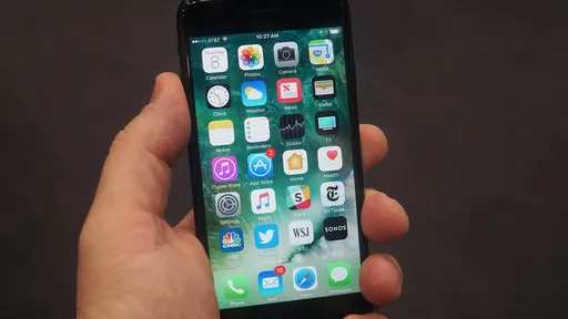 Apple pode lançar na China iPhone baratinho com Touch ID sob a tela