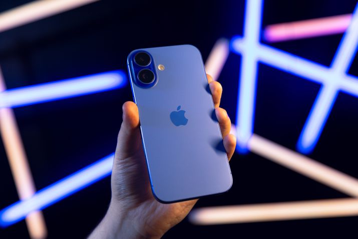 iPhone 16