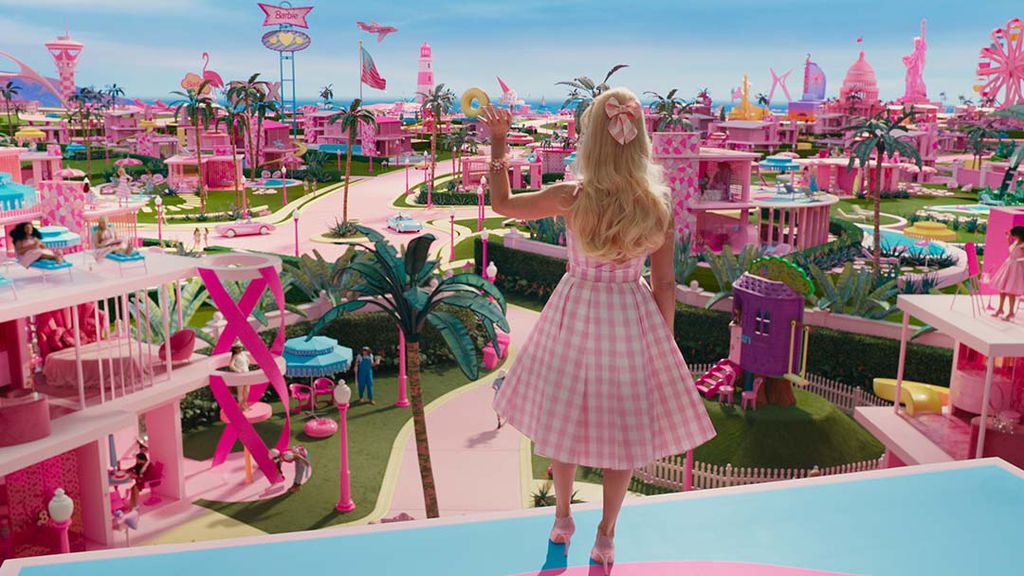 Filme da Barbie traz protagonista com roupa igual à da primeira boneca;  veja outras referências, Entretenimento