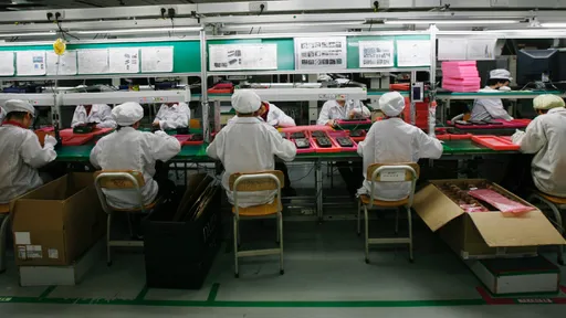 Fabricante da Apple, Foxconn já têm 40 mil robôs em linhas de produção na China