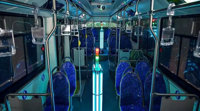 China usa "sala ultravioleta" contra o coronavírus na limpeza de ônibus