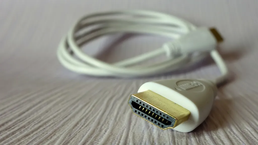 Algumas características contribuem para um cabo HDMI de boa qualidadade, como conector banhado a ouro. (Imagen: Pixabay/Michi-Nordlicht/Reprodução)