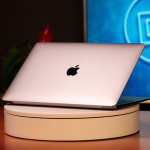 LEIA A DESCRIÇÃO | Apple MacBook Air M1 2020 13.3", 8 GB RAM, 256 GB SSD | PIX + CUPOM EXCLUSIVO MELI+