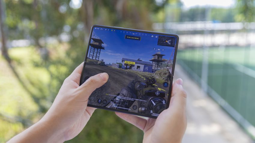 Honor Magic V6