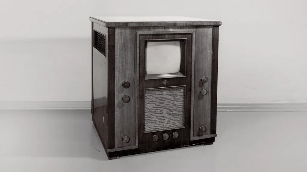 Inspirado no sistema de Farnsworth, um dos primeiros modelos de televisão fabricado pela alemã Telefunken (Imagem: Reprodução/Siemens)