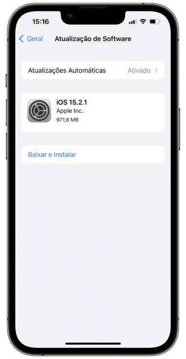 Assim que disponibiliza uma atualização, todos os proprietários de iPhones compatíveis tem acesso a ela (Imagem: Reprodução/Apple)