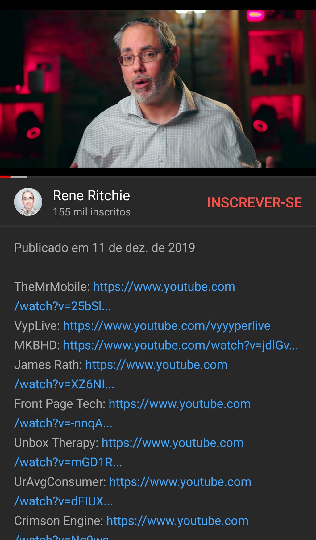 No vídeo de Rene Ritchie vários youtubers aparecem e são listados na descrição dee maneira automática/ Imagem: Captura de Tela/ Felipe Ribeiro