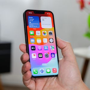 Apple iPhone 16e de 128GB - Preto | LEIA A DESCRIÇÃO - CASHBACK
