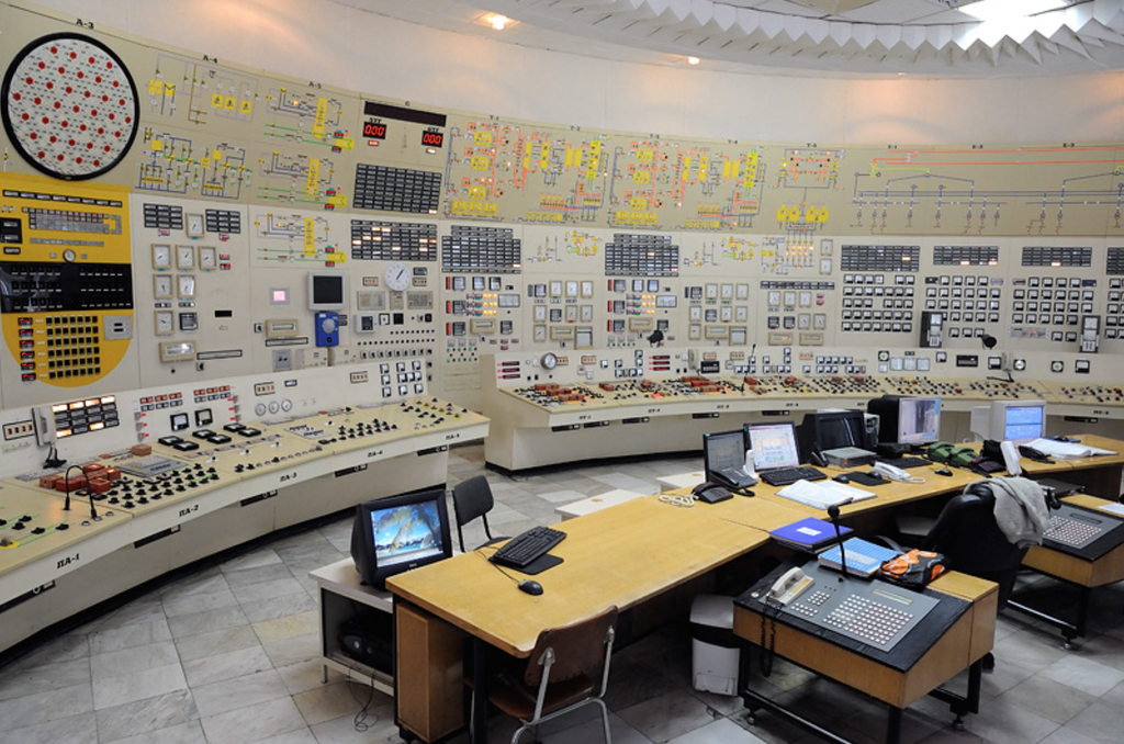 O sistema Siemens SCADA de controladores industriais foi invadido graças a um computador infectado de um dos funcionários da refinaria iraniana (Imagem: Yovko Lambrev/CC-BY-S.A-3.0)