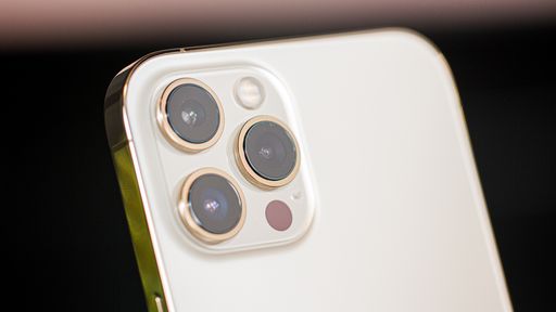 Suposta capa para iPhone 13 revela módulo de câmera enorme