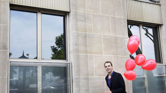 Conheça o fundador da OLX que deixou empresa de lado e doou tudo para caridade