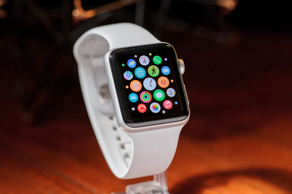 Apple Watch é a melhor opção se você já tiver um celular da Apple (Imagem: Ivo Meneghel Jr/ Canaltech)