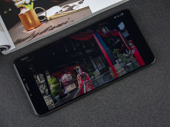 Xiaomi Mi Max 3 é anunciado com tela de 6,9 polegadas e bateria de 5500 mAh   