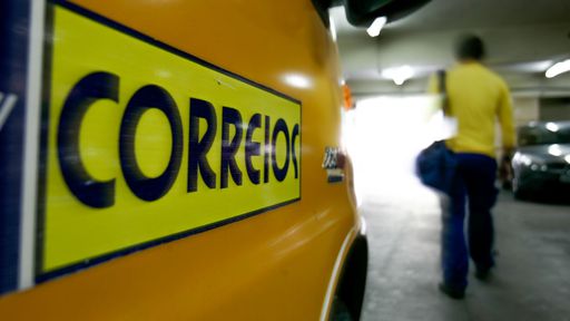 Correios decretam greve por tempo indeterminado