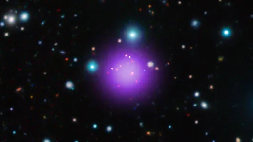 Astrônomos confirmam matéria escura em descoberta de aglomerado de galáxias