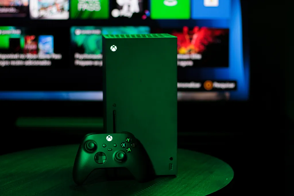 Xbox Series X, um dos consoles lançados pela Microsoft em 2020, que promete ser o "topo de linha" (Foto: Ivo Meneghel Jr/Canaltech)