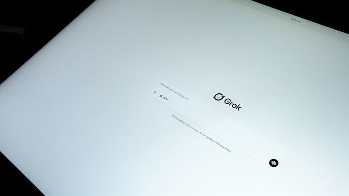 Grok 4.1 melhora inteligência emocional nas respostas da IA de Musk; confira