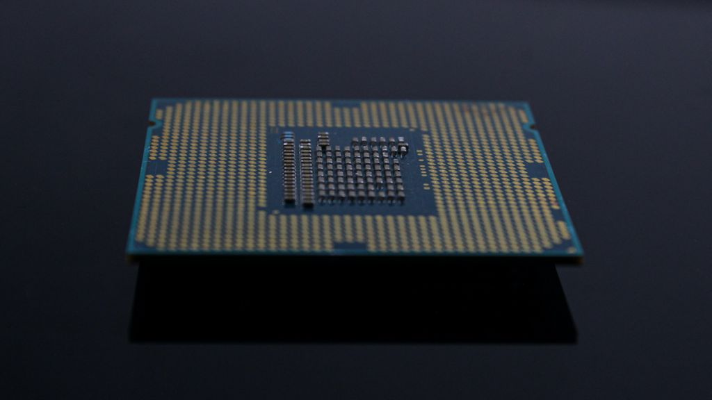 É inevitável que a CPU esquente, mas é mais do que possível fazer com que o componente não chega em temperaturas alarmantes (Imagem: Daniel Pantu/Unplash)