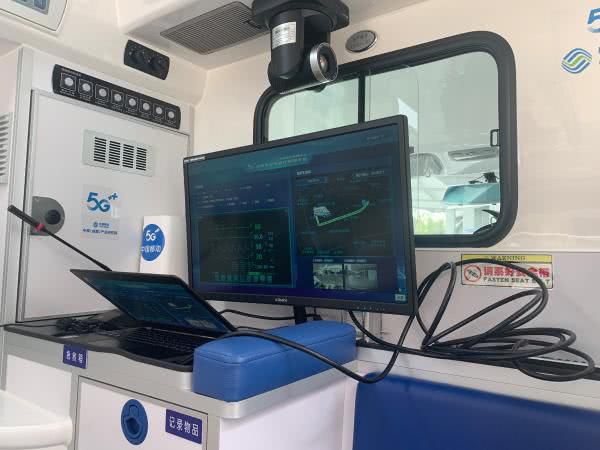 Ambulâncias conectadas com o 5G poderão evitar sobrecarregamento nos hospitais (Imagem: thepaper.cn)