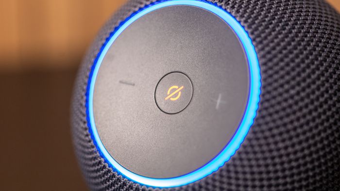 Alexa com IA ganha 'modo proibidão' com falas impróprias para menores de idade