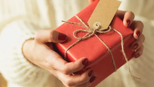 7 dicas de como economizar no e-commerce de Natal e amigo secreto