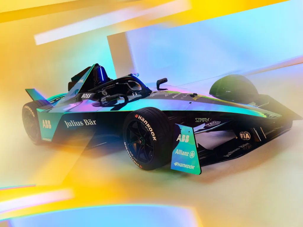 Fórmula E apresenta “o carro de corrida mais eficiente do mundo”