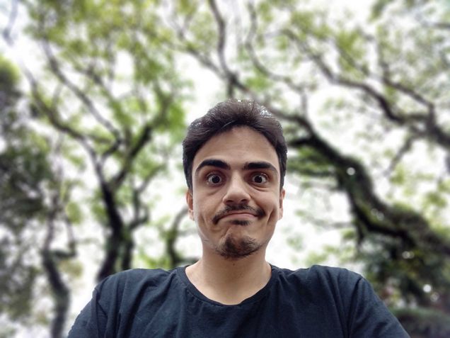 Selfie tirada no modo retrato com o Moto Tab G70