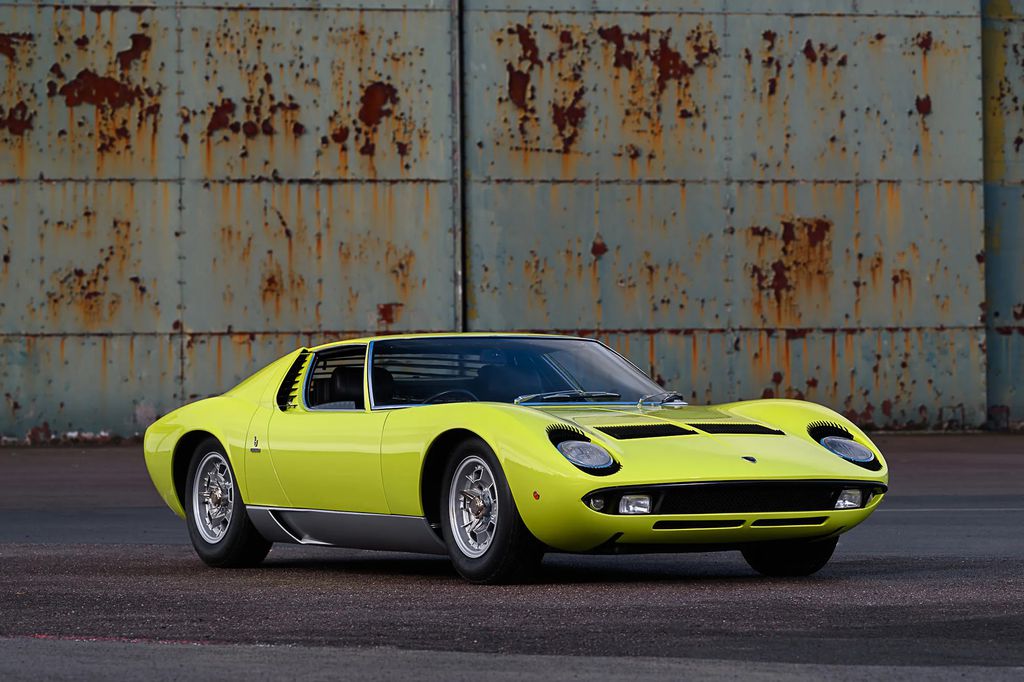 Miura visto de frente