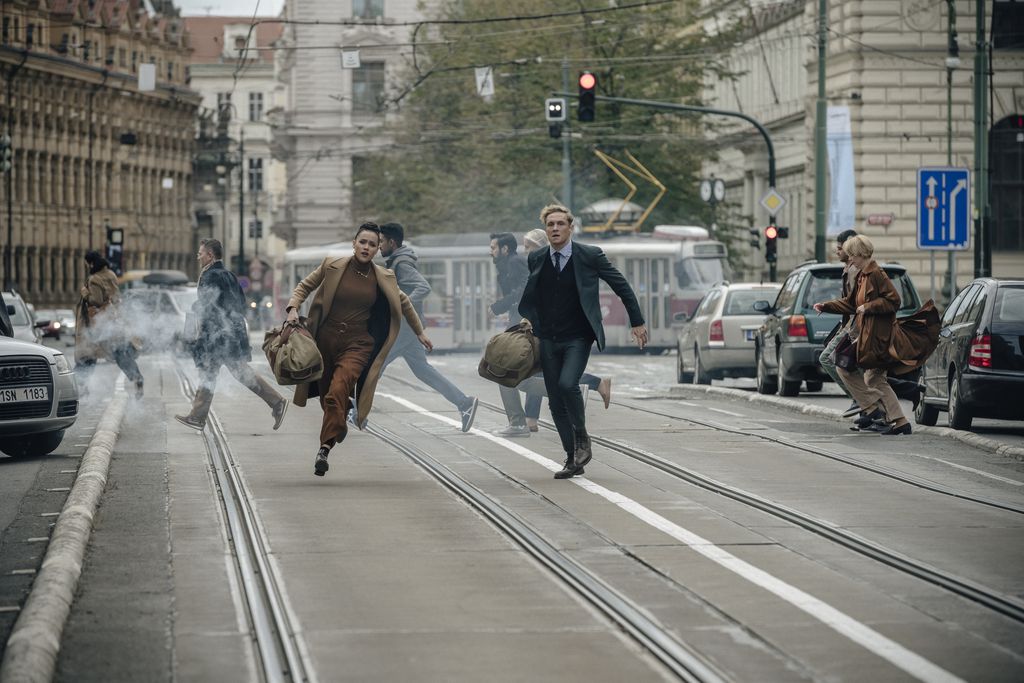 Embora seja muito mais um filme de comédia, Exército de Ladrões entrega bons momentos de ação (Imagem: Divulgação/Netflix)