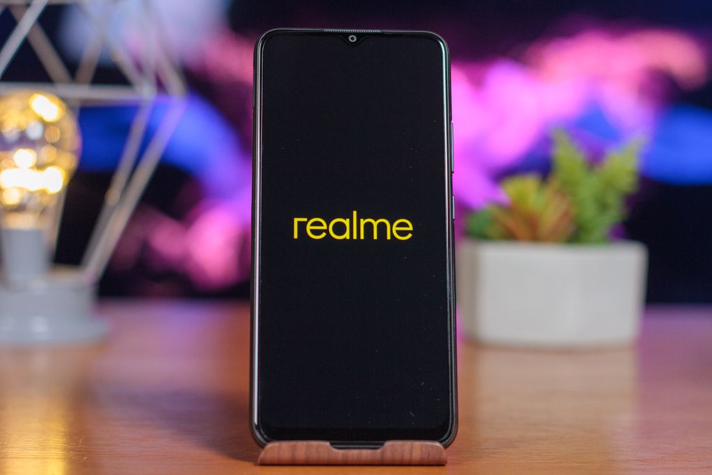 Realme C21Y aposta em bateria de 5.000 mAh que serve como powerbank (Imagem: Ivo/Canaltech)