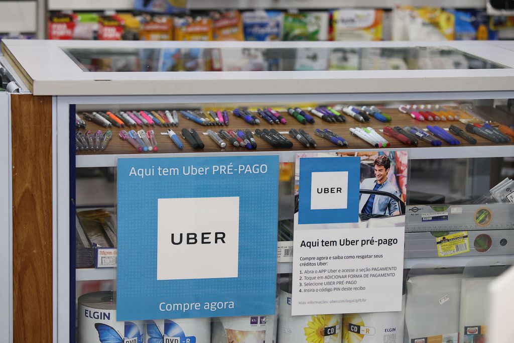 As lojas parceiras já estão sinalizando os clientes de que ali se pode comprar créditos da Uber (Foto: Divulgação/Uber)