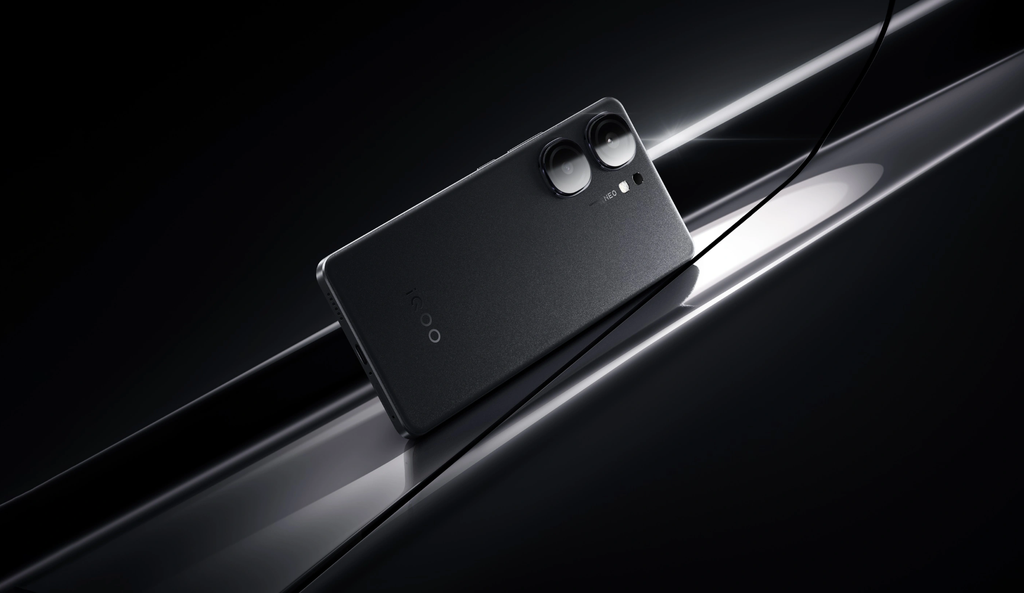 Linha iQOO Neo 9 chega com até 16 GB de RAM e tela de 144 Hz