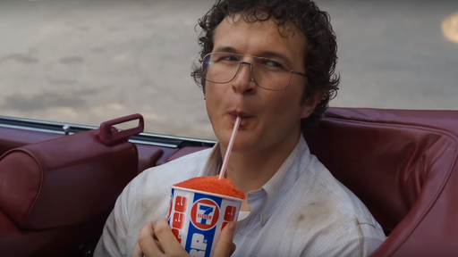 Netflix homenageia personagem morto de Stranger Things com vídeo de 12 horas