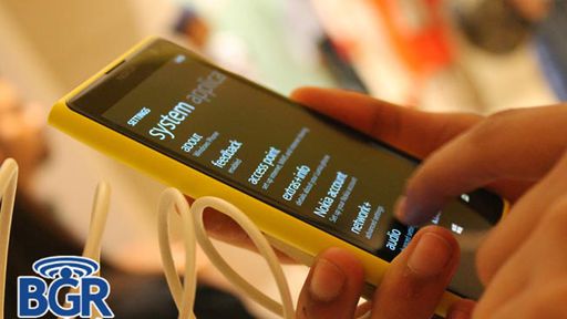 Nokia anuncia dois novos phablets: Lumia 1320 e Lumia 1520