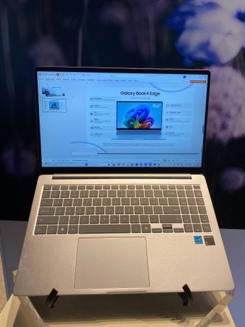 Samsung Galaxy Book4 Edge