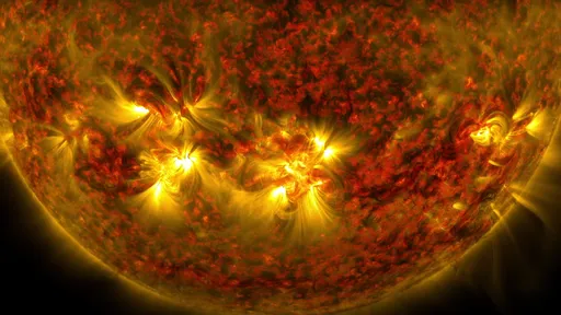 Vídeo espetacular da NASA mostra explosão solar que chegou à Terra no Halloween