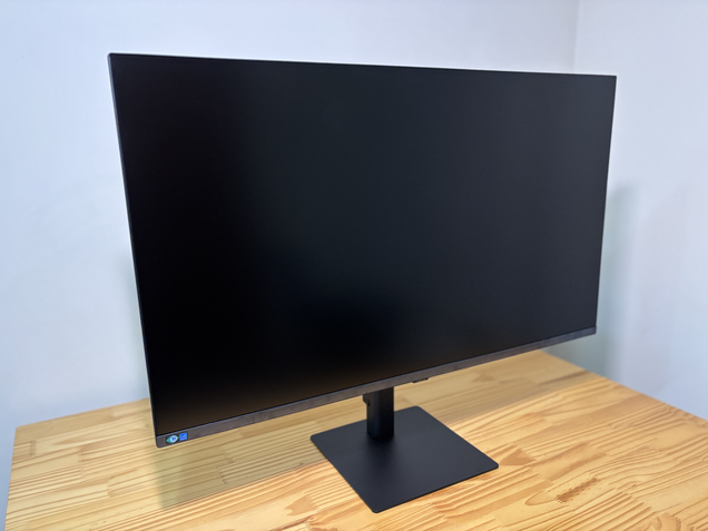 Samsung ViewFinity S8 37" review