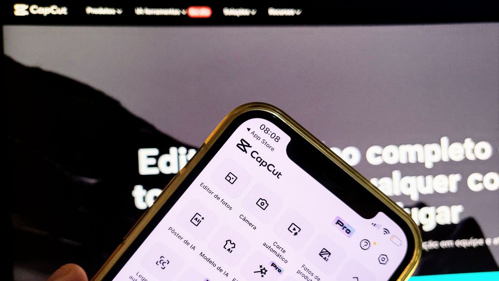 CapCut oferece uma série de recursos para gerar vídeo e áudio com IA (Imagem: Créditos: Bruno De Blasi/Canaltech)