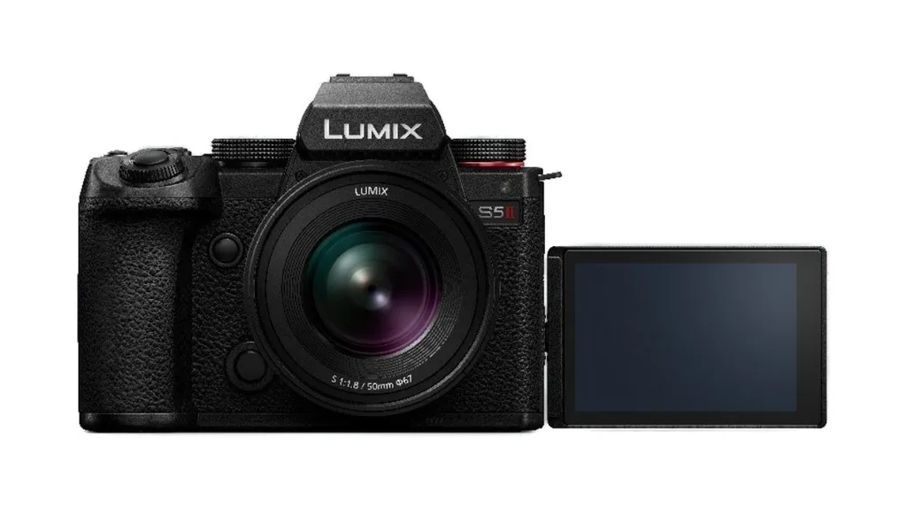 LUMIX S5II tem sensor CMOS de 24,2 MP (Imagem: Divulgação/Panasonic)