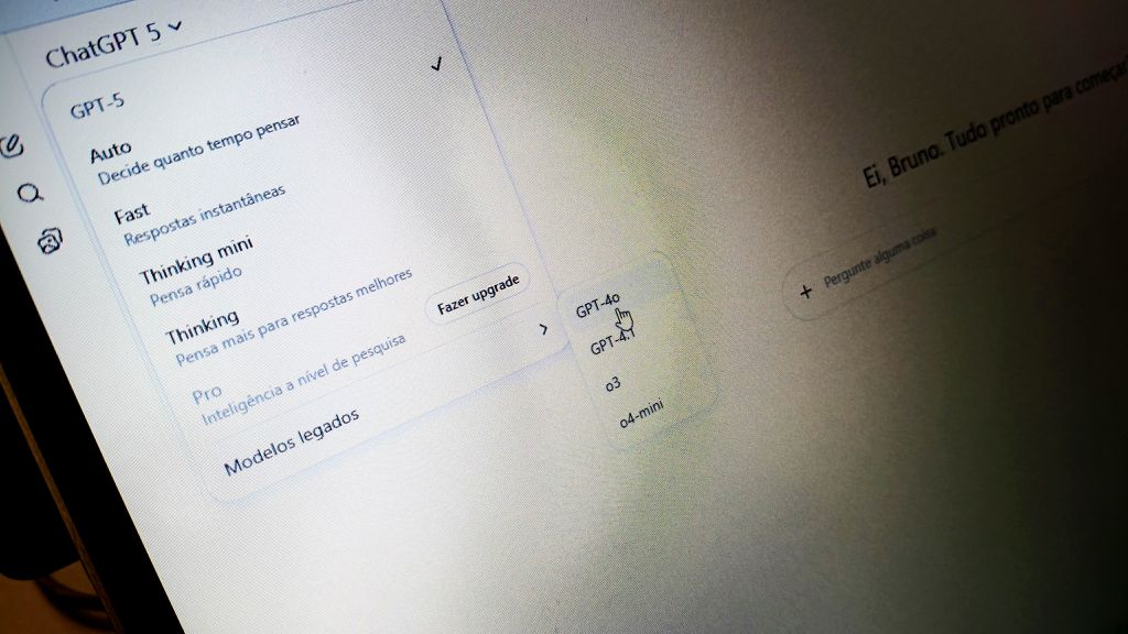 ChatGPT Plus aumenta limites de uso e libera outros recursos, como o seletor de modelos (Imagem: Bruno De Blasi/Canaltech)