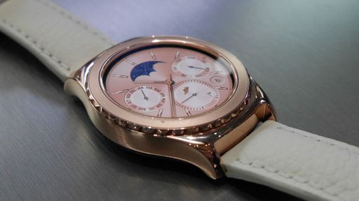 Samsung lança modelo de ouro 18 quilates do Gear S2