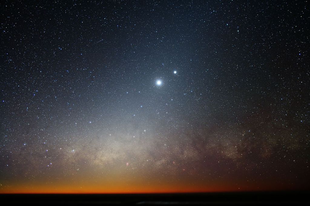 Lua, Vênus e a Via Láctea (Imagem: Reprodução/ESO/Y. Beletsky)