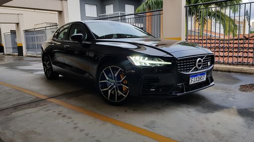 Análise | Volvo S60 é supremo ao unir tecnologia, segurança e diversão