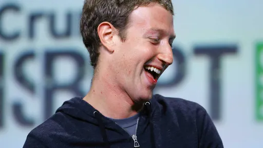 Após "invasão" de brasileiros, Zuckerberg bloqueia comentários em seu perfil