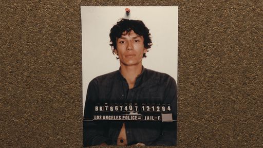 Crítica | Night Stalker mostra o sadismo perturbador de serial killer dos EUA
